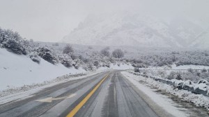 Video | Cerraron los pasos a Chile, pero abrieron la Ruta 40: el panorama de este jueves con el alerta por nieve y viento
