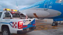 Imagen de Un avión que venía a Neuquén aterrizó de emergencia en Ezeiza: se activó una alarma de incendio