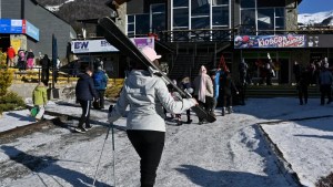La tarifa del pase de esquí en el cerro Catedral condiciona otros precios y abrió el debate