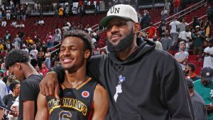 LeBron James y un nuevo récord en la NBA: jugará junto a su hijo Bronny en los Lakers