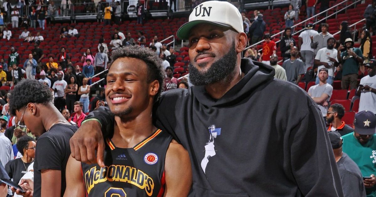 LeBron James y un nuevo récord en la NBA: jugará junto a su hijo Bronny en los Lakers thumbnail