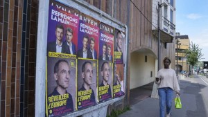 Irlandeses y checos votan en segundo día de elección europea en la que la ultraderecha busca más poder