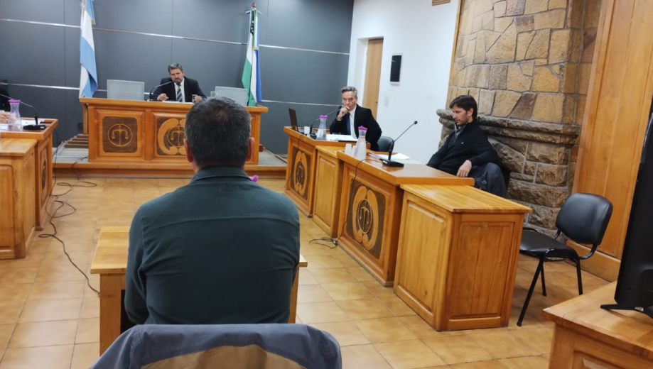 El juicio a la exsecretaria del Consejo de Administración de Coopetel de El Bolsón se hizo en abril pasado, en Bariloche, y fue absuelta. (foto de archivo)