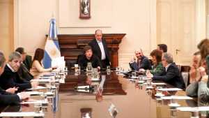 Escándalo de los alimentos: Javier Milei volvió, después de un mes y medio, a encabezar la reunión de gabinete