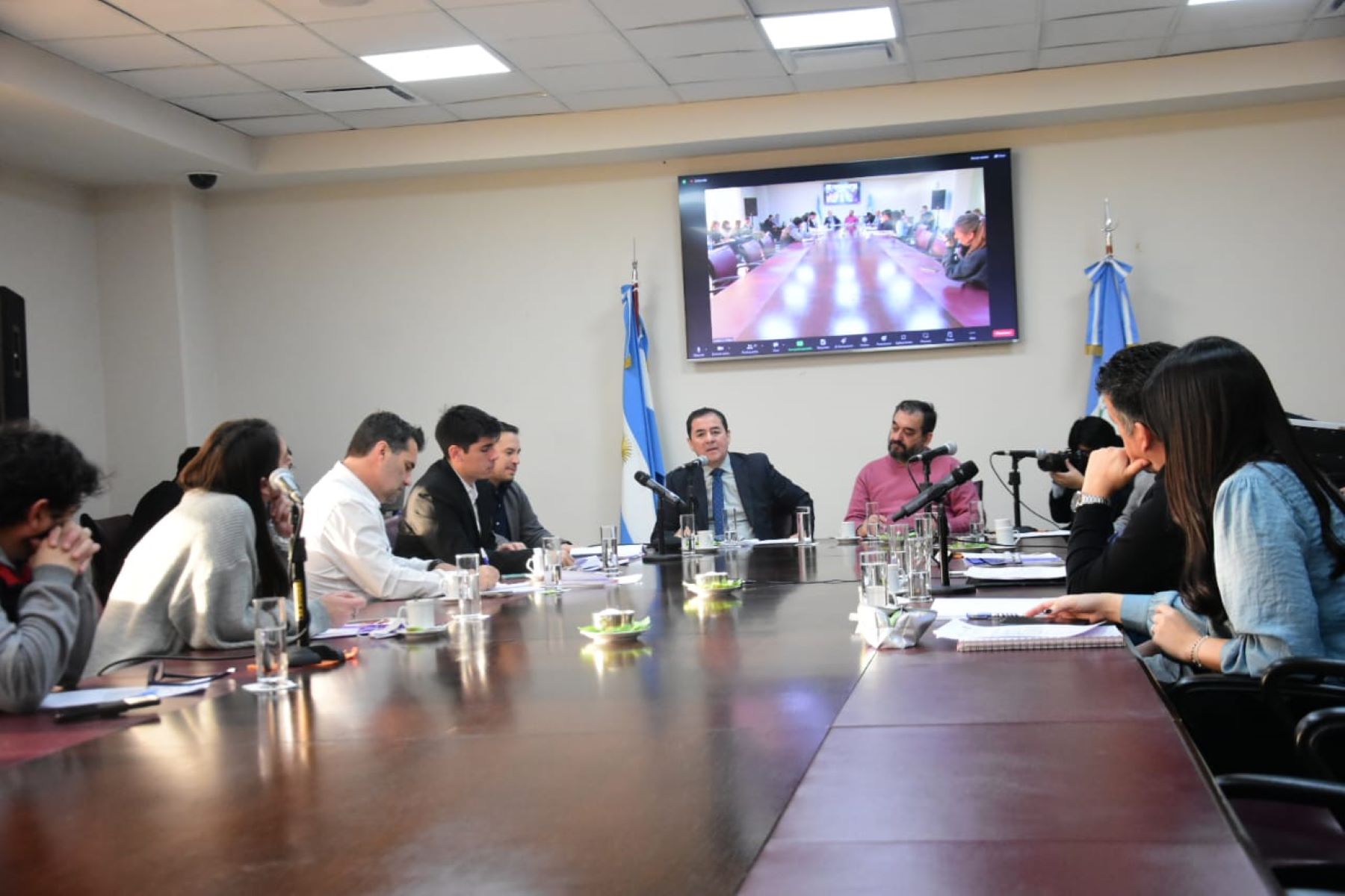 La comisión A de la Legislatura de Neuquén se comprometió a debatir la transparencia de las Declaraciones Juradas de los funcionarios públicos. Foto: Cecilia Maletti. 