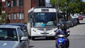 Levantaron el paro de colectivos en Bariloche tras el pago de salarios