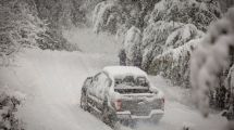 Imagen de Consejos para preparar un auto frente a intensas nevadas: qué tener en cuenta para circular en rutas con nieve