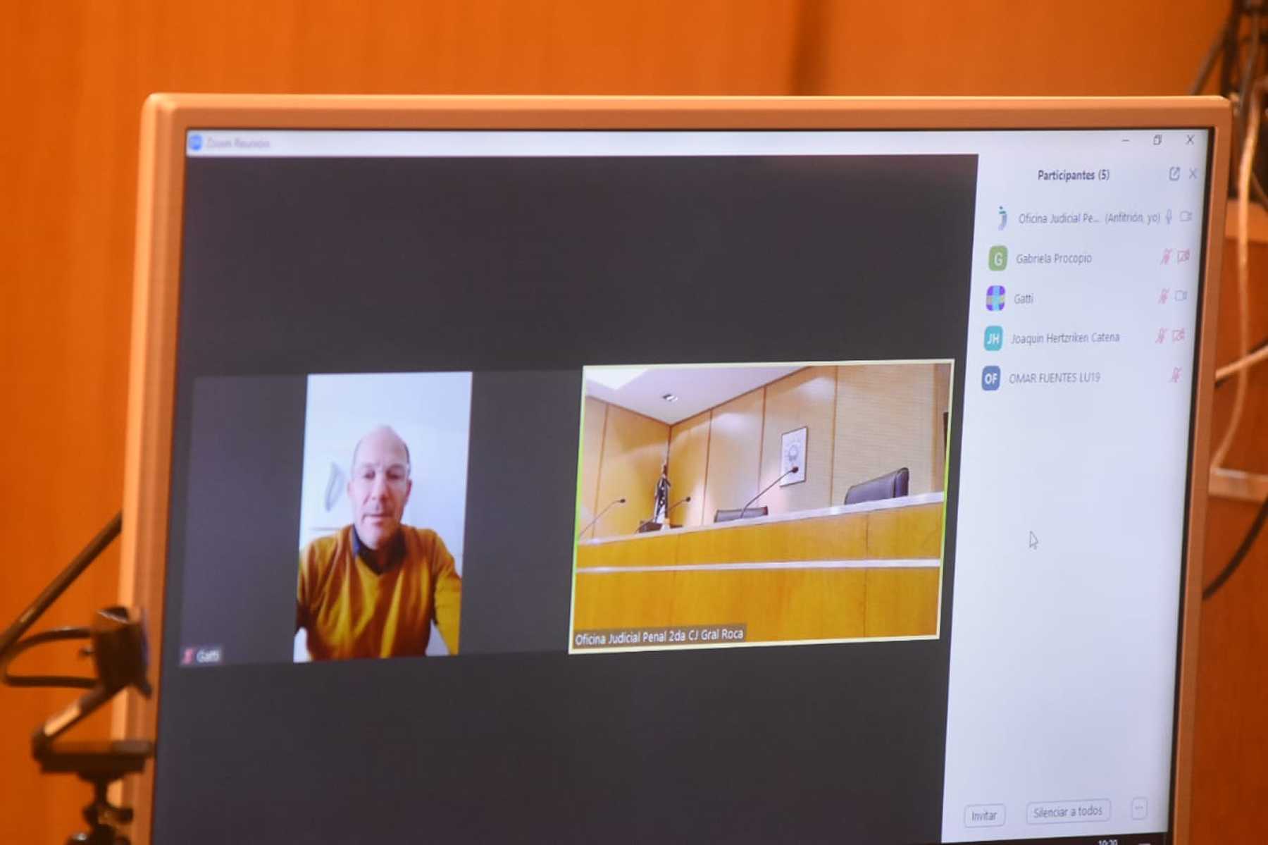El día de la declaración de responsabilidad, Emiliano Gatti escuchó la sentencia vía Zoom desde Bahía Blanca, donde reside actualmente. foto: archivo.