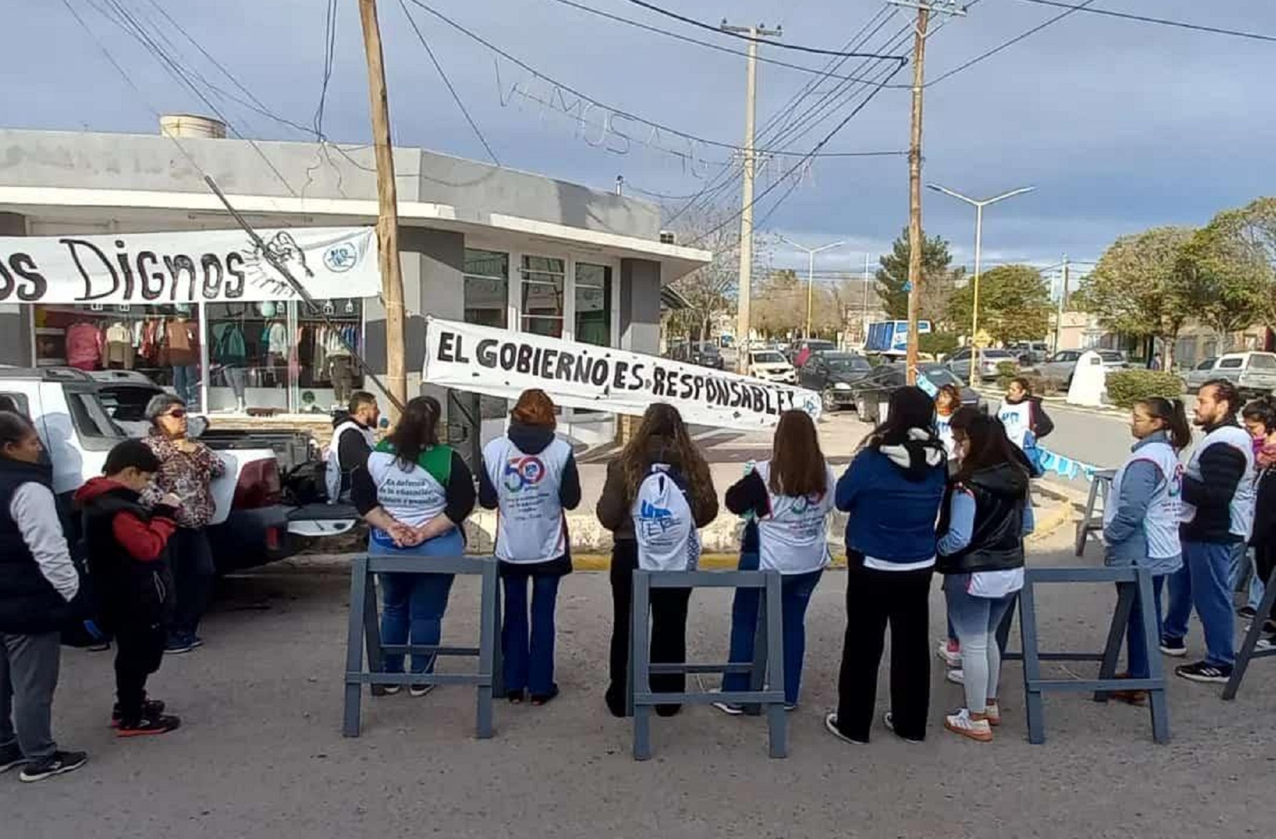  Desde el gremio se manifestaron en distintos puntos de Río Negro. Foto gentileza