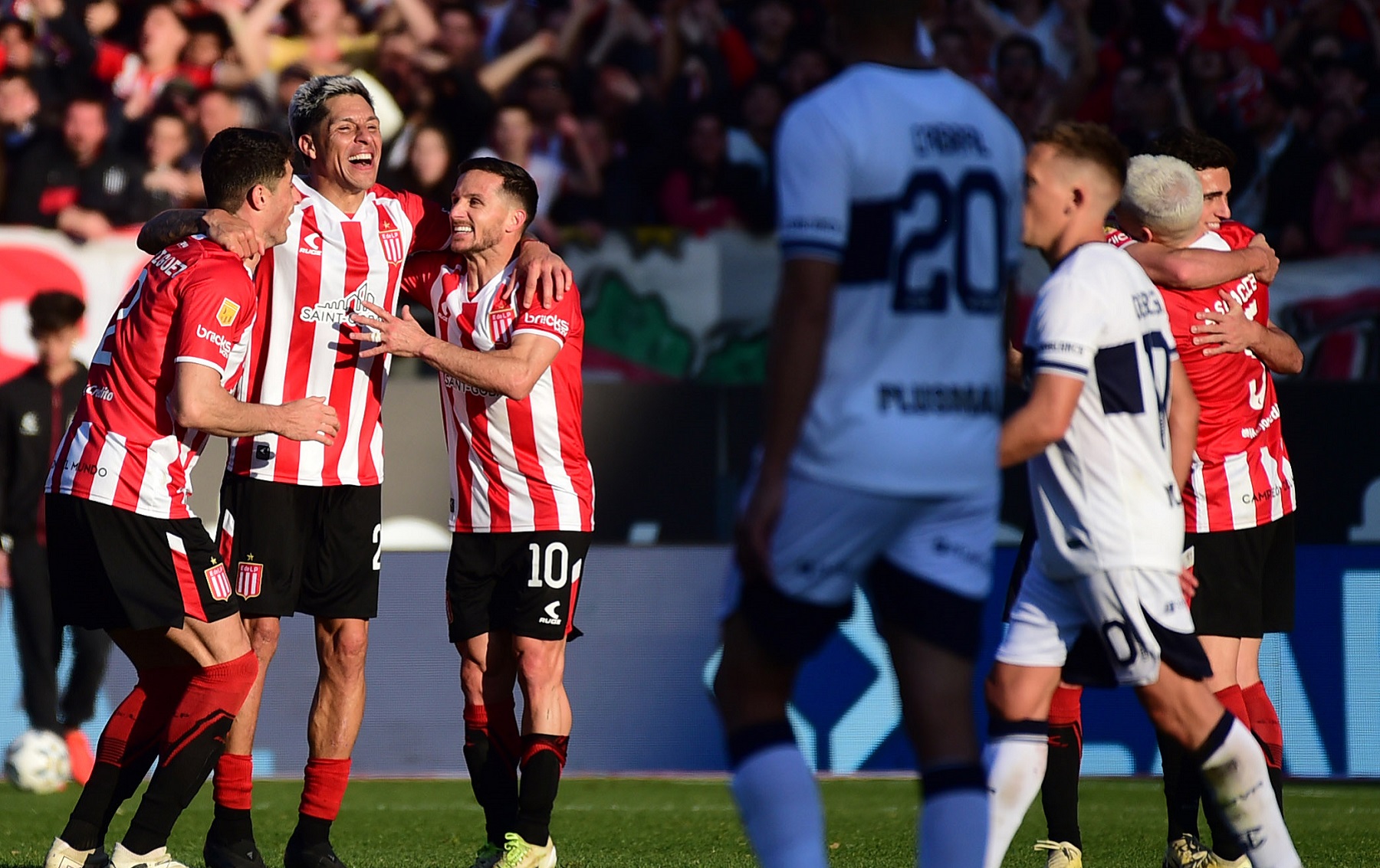 Estudiantes se quedó con el clásico de La Plata. Foto: FBaires.