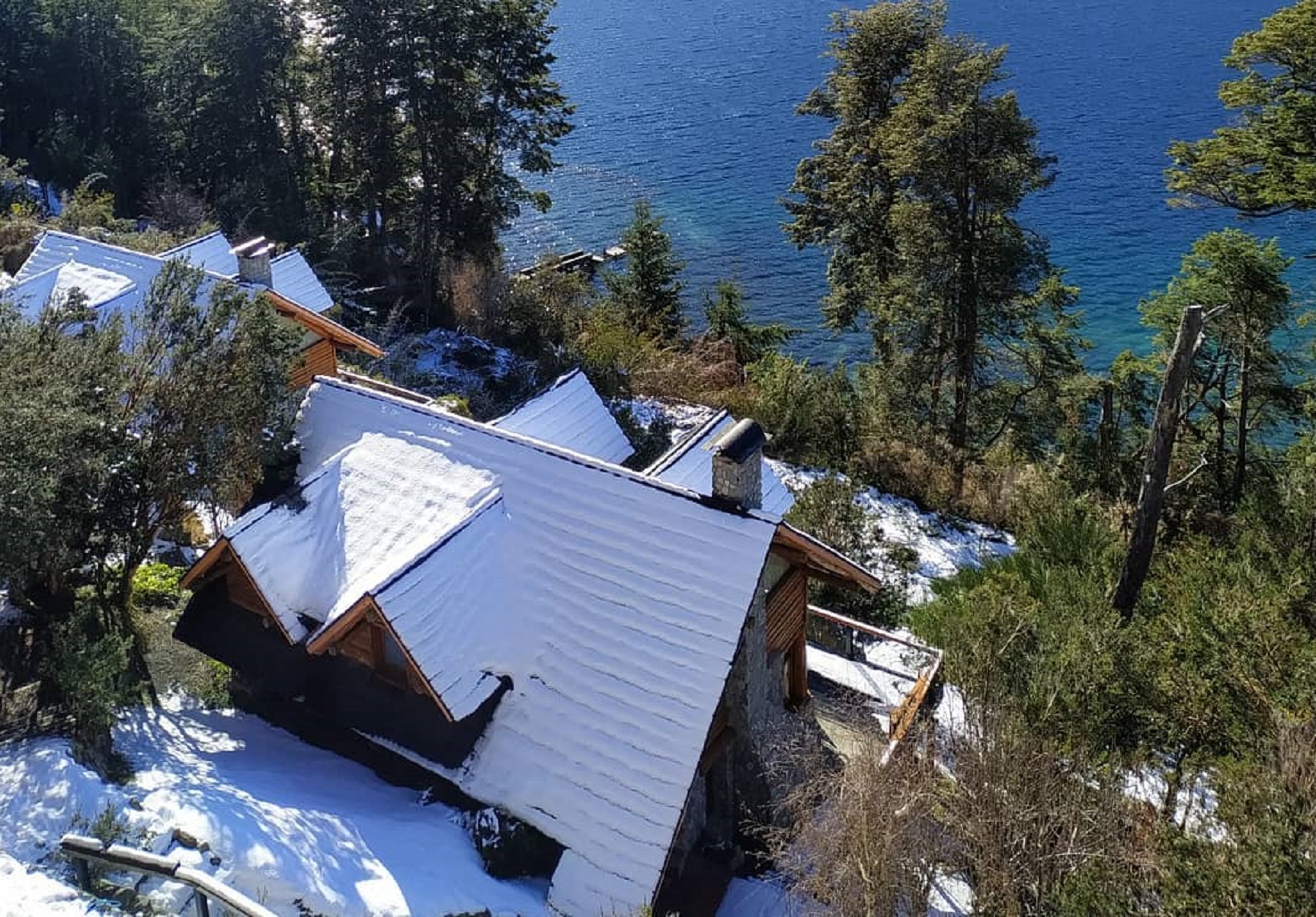 Las cabañas HuintanCo en Villa La Angostura. Foto: https://www.facebook.com/huitanco