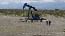 Imagen de Gas y petróleo: Mendoza recibió ofertas por US$ 33 millones para explorar la Cuenca Neuquina