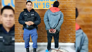 Caminaban por Neuquén con dos cubiertas y los detuvieron: uno tenía pedido de captura