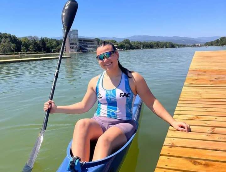 La joven choelense, Martina Catalano, está compitiendo en el Mundial de Velocidad en dos categorías. 