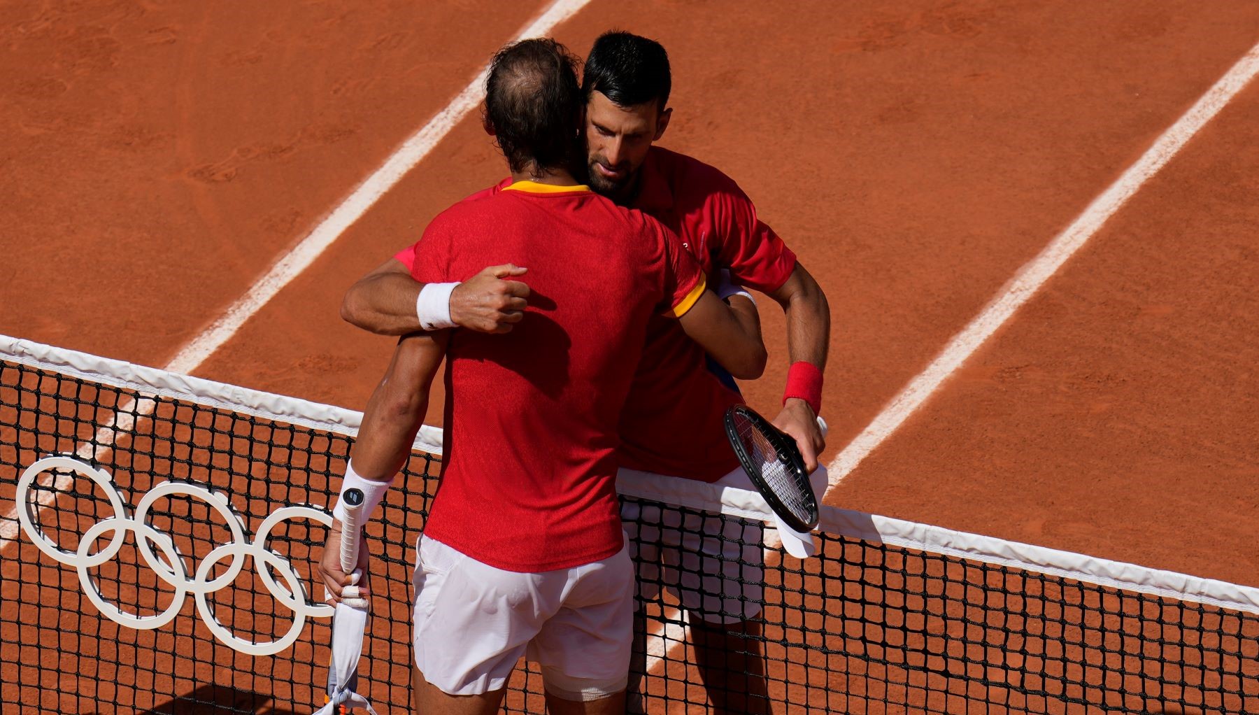 Djokovic no le dio chances a Nadal y está en la tercera ronda de París. (AFP)