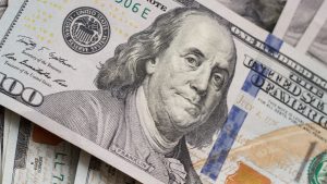El dólar blue bajó 25 pesos y los financieros cayeron con fuerza tras tres días de subas