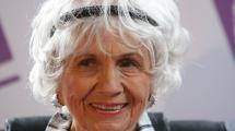 Imagen de Una hija de la Nobel de Literatura Alice Munro la acusó de ignorar los abusos sexuales que cometió su padrastro