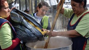 Planes sociales: mitos, verdades y la educación como puerta a la transformación