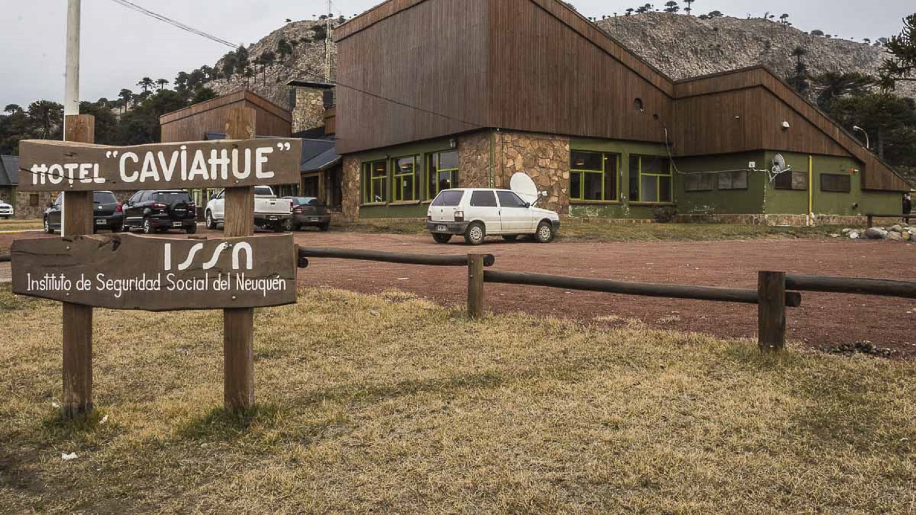 El hotel del ISSN Caviahue funciona como escuela tras el incendio del edificio. 