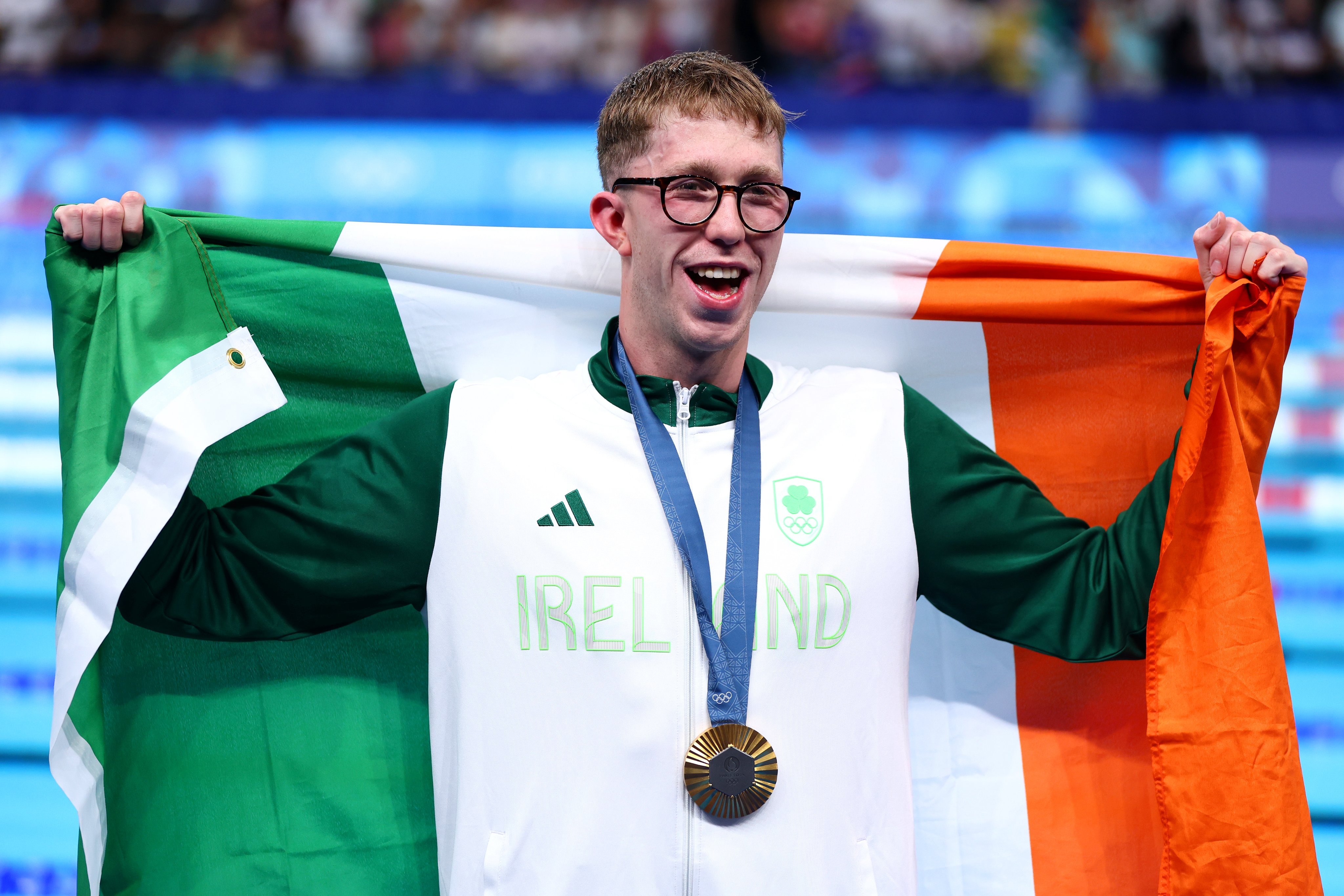 El nadador irlandés Daniel Wiffen, además de ganar el oro en natación, tuvo un papel en un episodio de la Boda Roja.