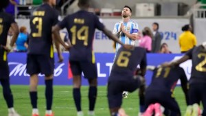 Video | Tras la victoria, Lionel Messi confesó por qué picó el penal y reveló una charla que tuvo con Dibu Martínez