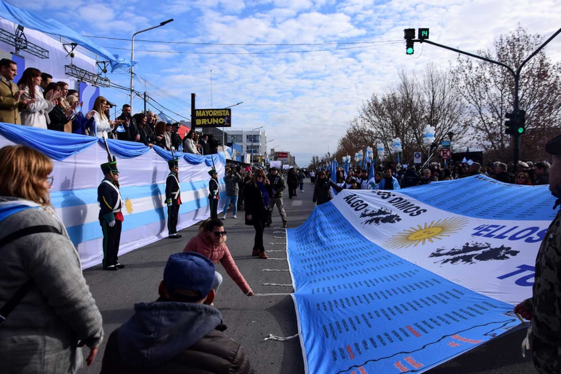 Desfile en Neuquén (Archivo Cecilia Maletti)