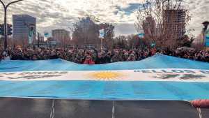 Gran desfile en Neuquén por el aniversario, este domingo: el novedoso lugar, horarios y el clima