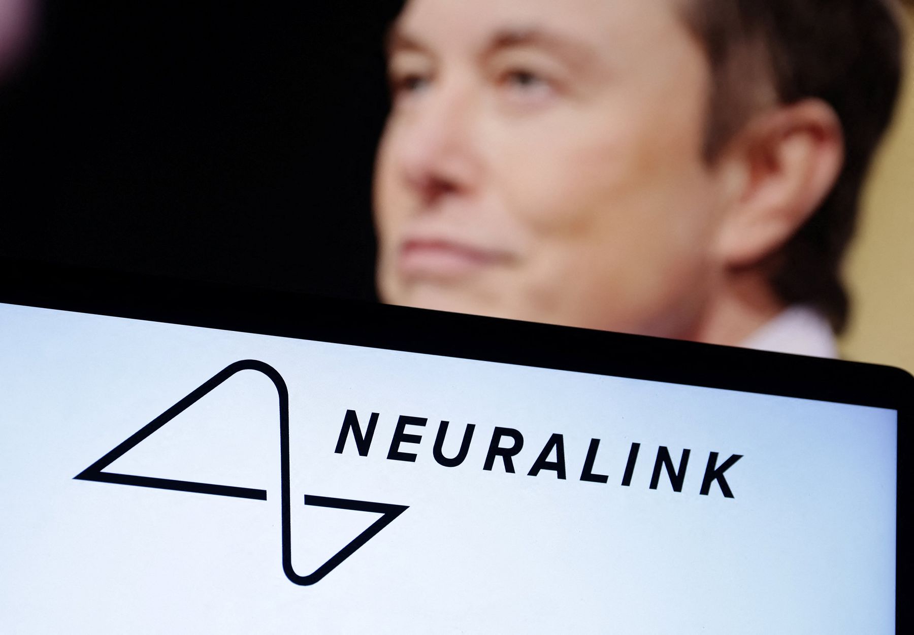 Cuestionan las promesas de Neuralink, la empresa de Elon Musk. 