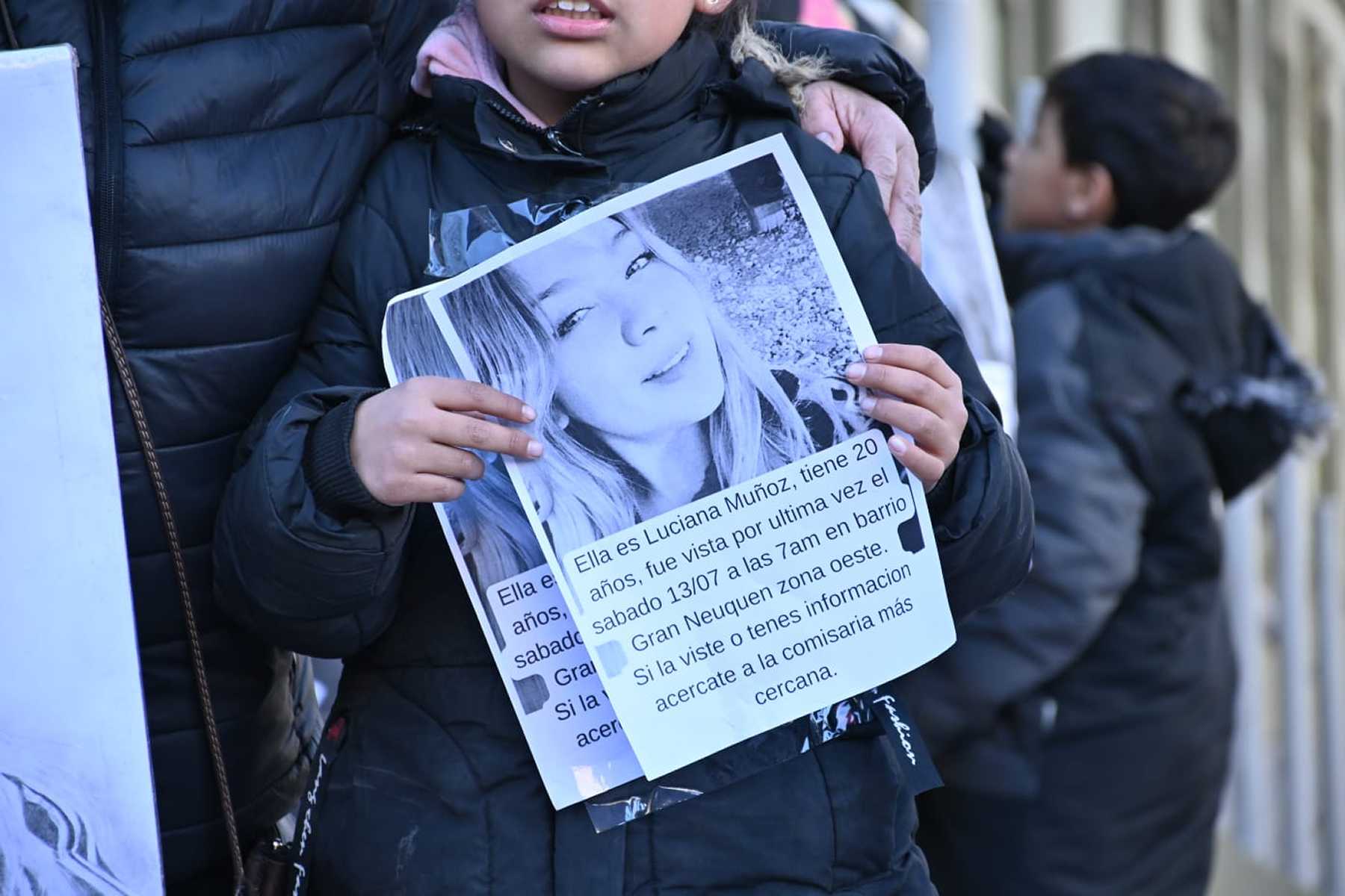 Sigue la búsqueda de Luciana Muñoz en Neuquén. Foto Florencia Salto. 