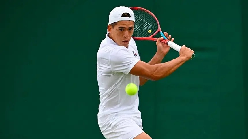 El tenista argentino pasó a la siguiente ronda en dobles  de Wimbledon.