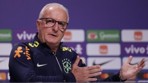 El entrenador de Brasil no tuvo piedad contra el arbitraje en la Copa América: «El árbitro fue…»