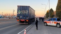 Imagen de Pino Hachado abierto este miércoles: avanza la caravana de camiones desde Cutral Co a Las Lajas