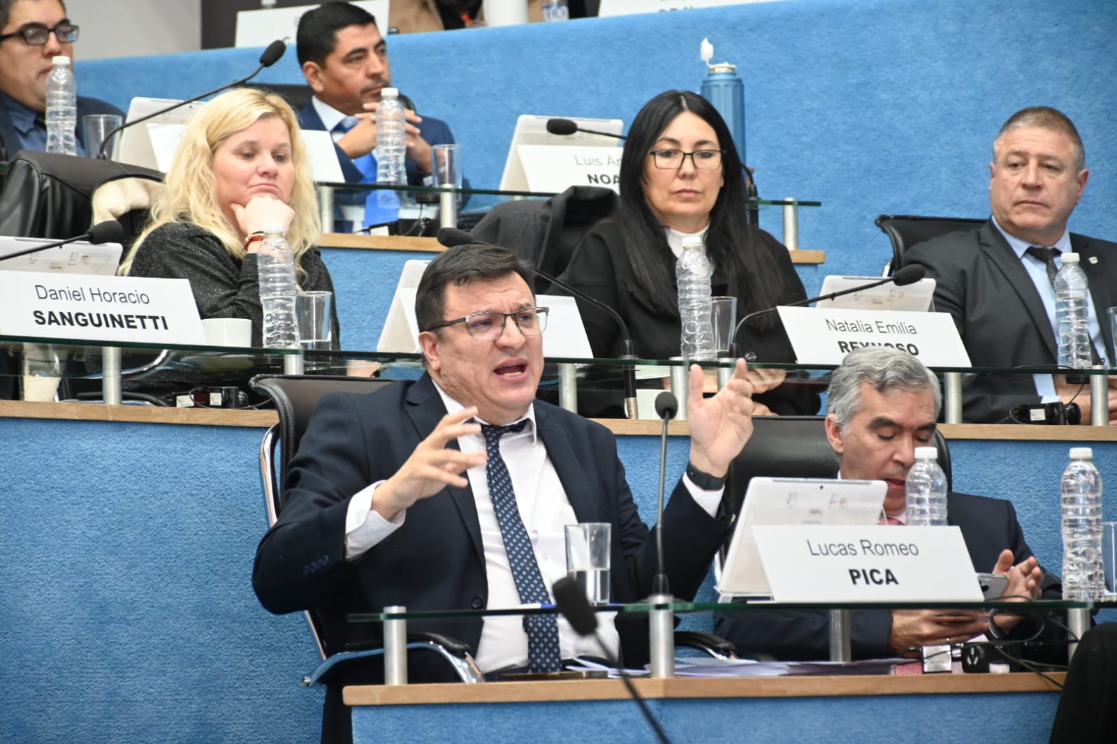 El legislador de JSRN Lucas Pica argumentó la adhesión de Río Negro al RIGI. Foto. Marcelo Ochoa