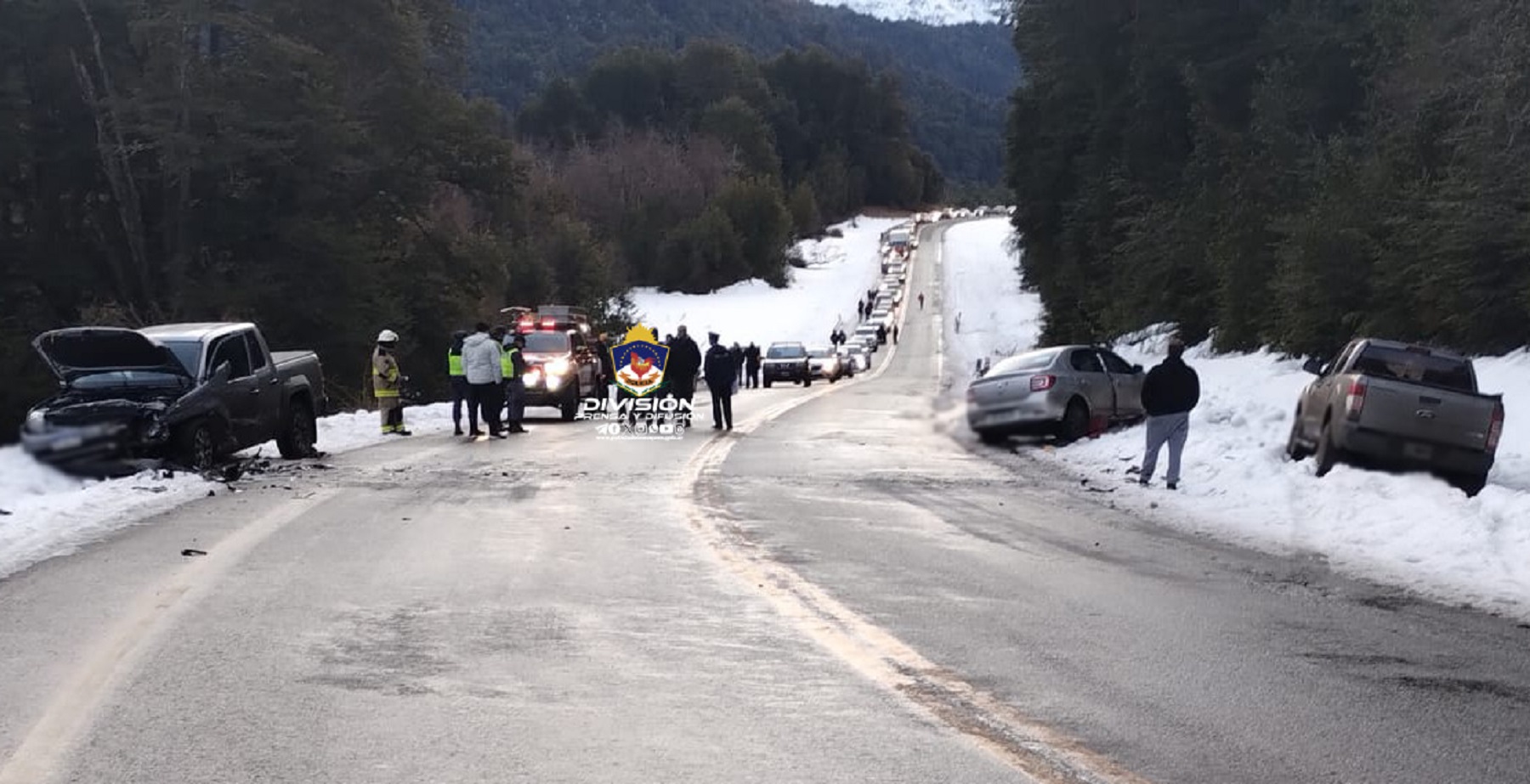 Murió una mujer en el choque frontal sobre la Ruta 40 en Siete Lagos. Foto: gentileza Policía de Neuquén. 