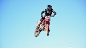 Motocross: El Coliseo de La Barda neuquina recibe la tercera fecha del Campeonato del Sur