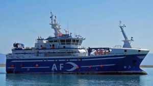 Al menos ocho muertos por un pesquero hundido cerca de Malvinas: buscan desaparecidos