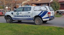 Imagen de Investigan violento robo en Viedma: se llevaron dólares, una camioneta y la víctima fue internada