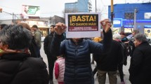 Imagen de Protesta por la suba de la luz en Río Negro: «Tenemos la tarifa más cara del país», denunciaron en Bariloche y Roca