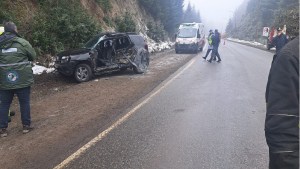 Un hombre grave tras chocar con un camión sobre la Ruta 40 en La Angostura: fue trasladado a Bariloche