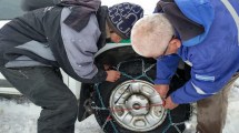 Imagen de ¿Cómo colocar las cadenas de nieve? Si estás de vacaciones en la Patagonia guardá esta información