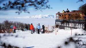 El centro de esquí de primer nivel, con precios  50% más bajos que el Cerro Catedral, muy cerca de Bariloche