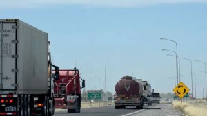 Camioneros amenaza la producción de Vaca Muerta con una medida contra el impuesto a las Ganancias 