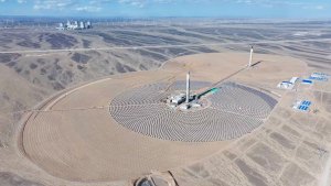 Renovables: conocé la primera planta de energía solar térmica con dos torres en el mundo