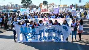 Conflicto docente en Río Negro: entre denuncias de «descuentos salvajes» sigue el paro de Unter este miércoles