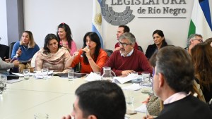 Contratos petroleros en Río Negro: habrá cambios en el porcentaje del bono destinado a los municipios