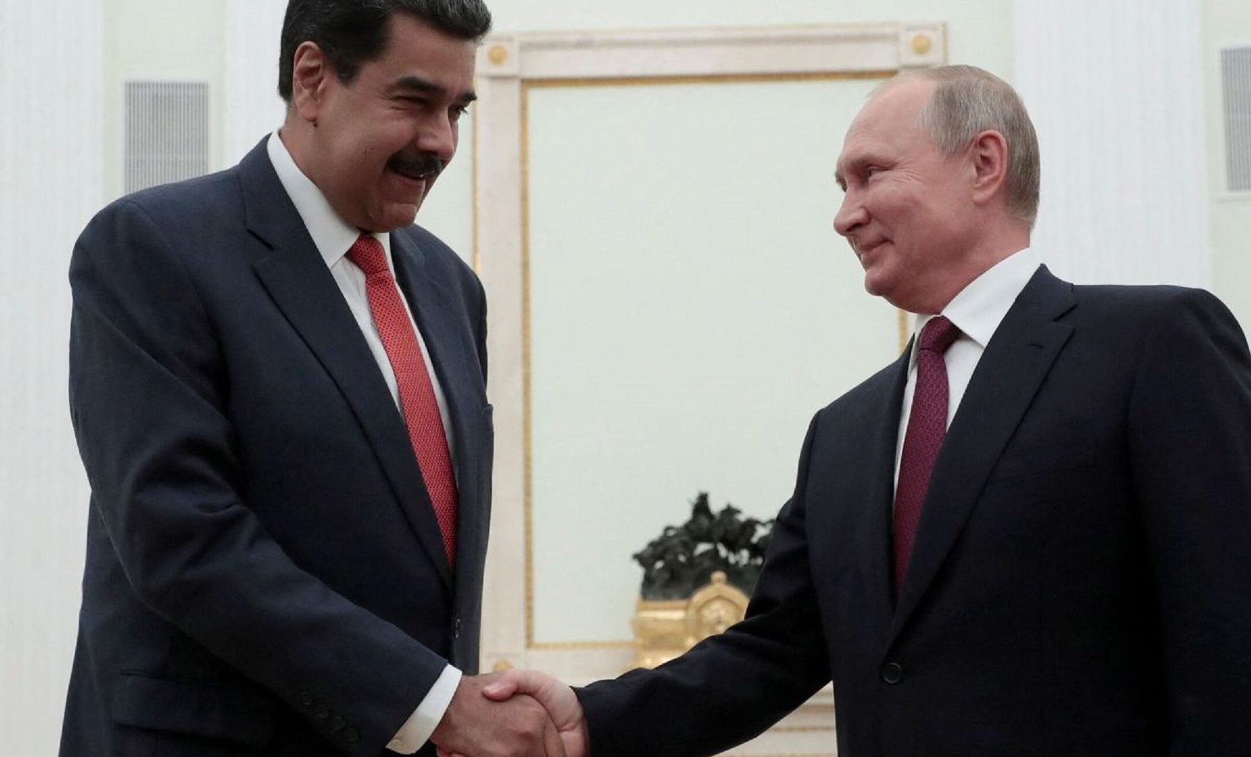 Putin felicitó a Maduro.