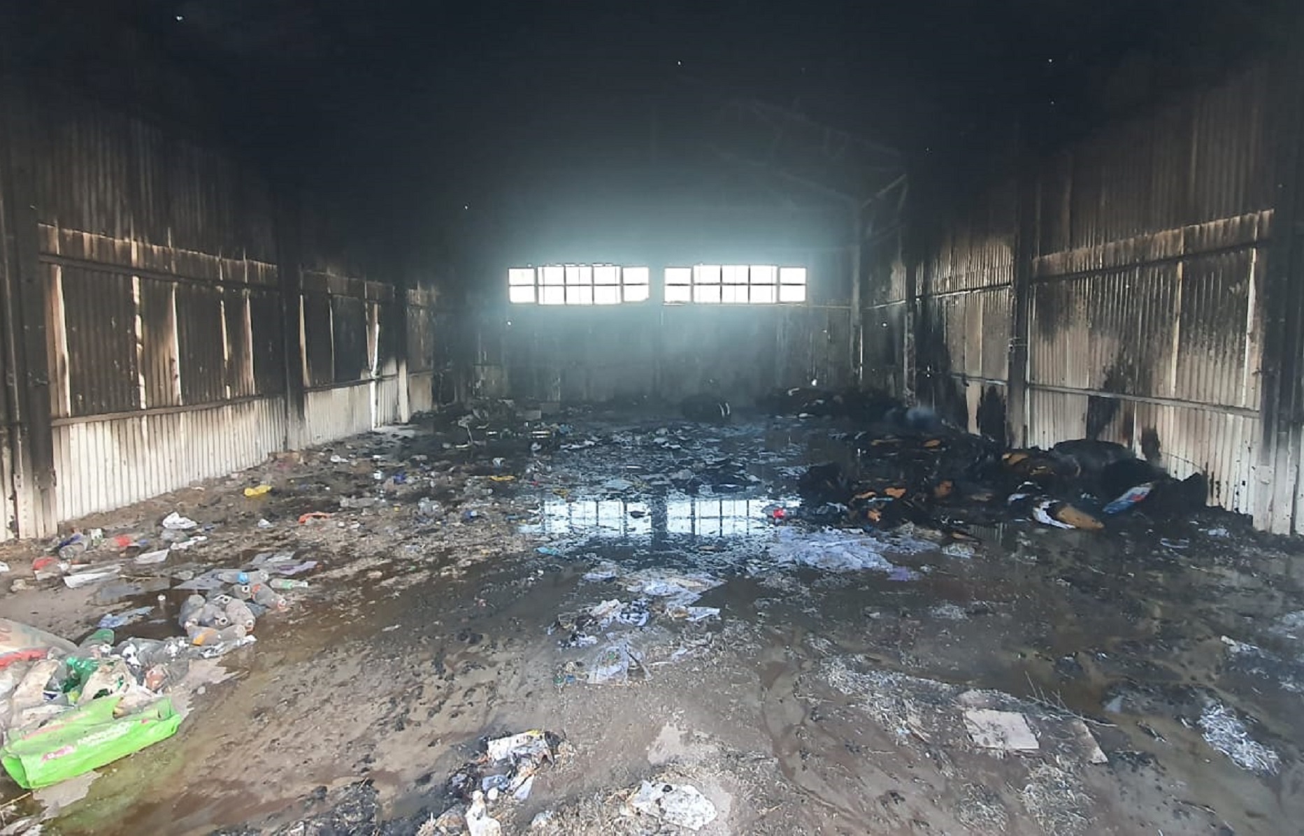 El incendio ocurrió hoy cerca de las 7. Foto gentileza Municipio de Catriel