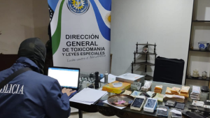 Hallan droga, dólares y más de 3 millones de pesos durante un operativo antinarco en Luis Beltrán