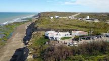 Imagen de La Lobería: un eco hostel y una escuelita difundirán los secretos del mar en la Patagonia, conocelos y descubrí un paisaje mágico