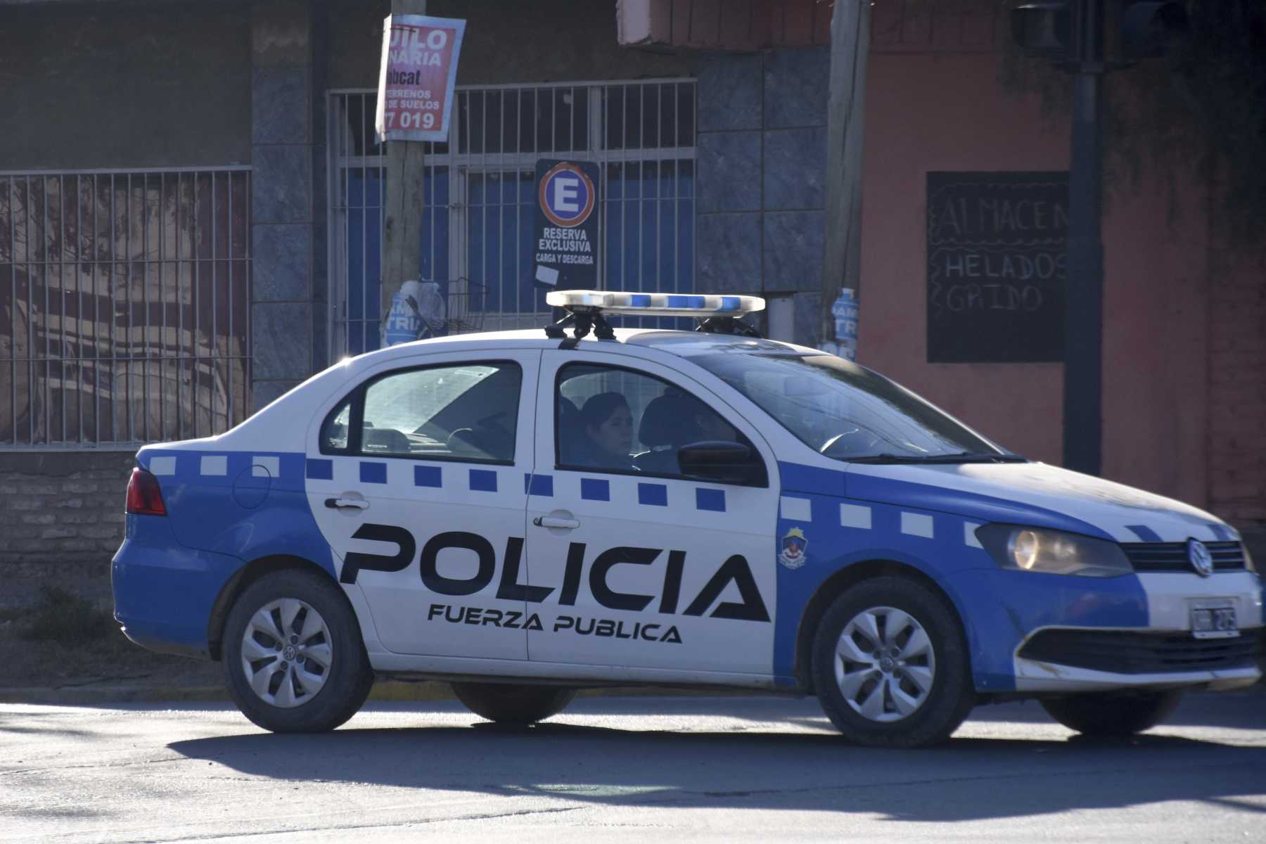 Una pelea terminó a los tiros en Centenario.  (Foto: archivo)